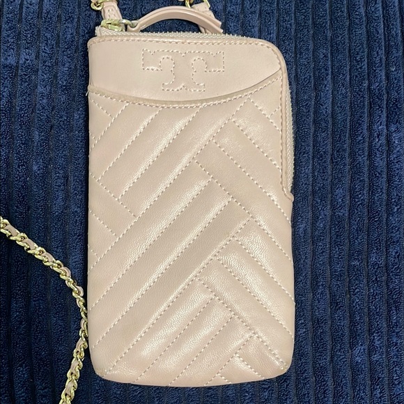Tory Burch Blush Quilted Phone Crossbody - Picture 3 of 13